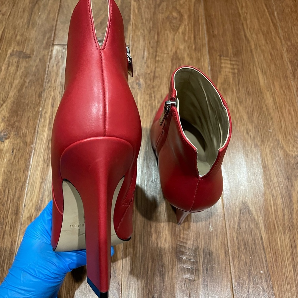 Marc Fisher Booties, Size 5.5, Red. - image 3